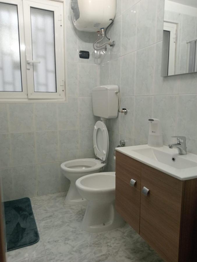 Fra Sole E Stelle Apartamento Bari Exterior foto