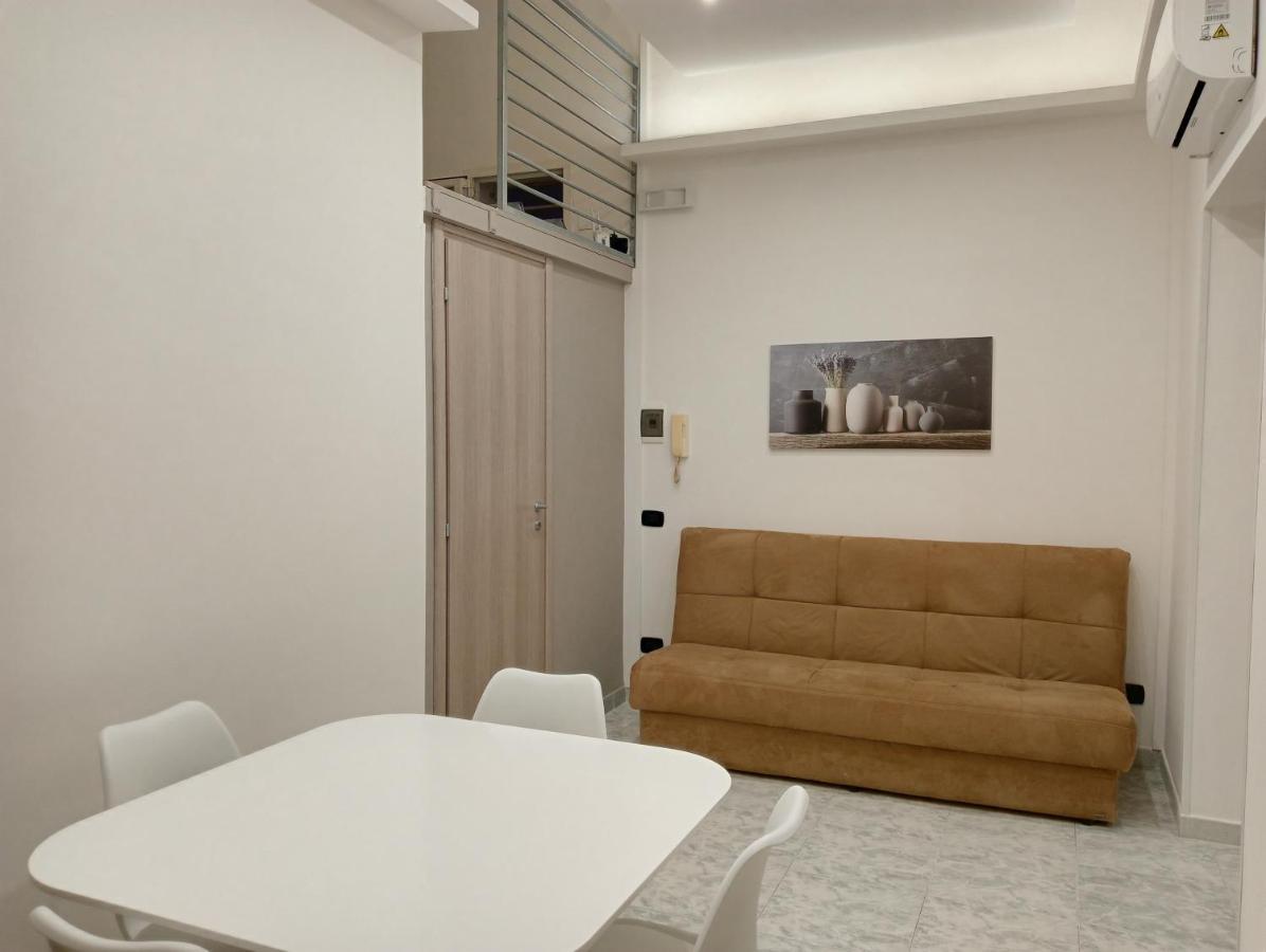 Fra Sole E Stelle Apartamento Bari Exterior foto
