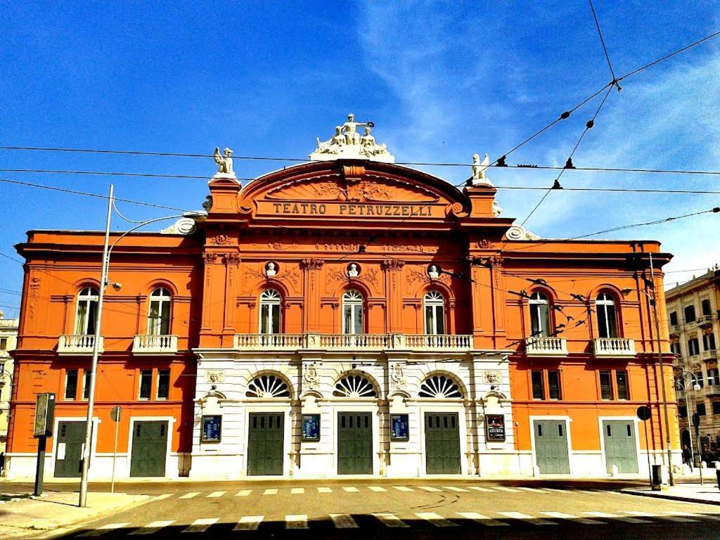 Fra Sole E Stelle Apartamento Bari Exterior foto